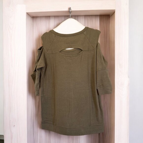 Chaser Open Shoulder Top Green Size Large - Picture 2 of 9